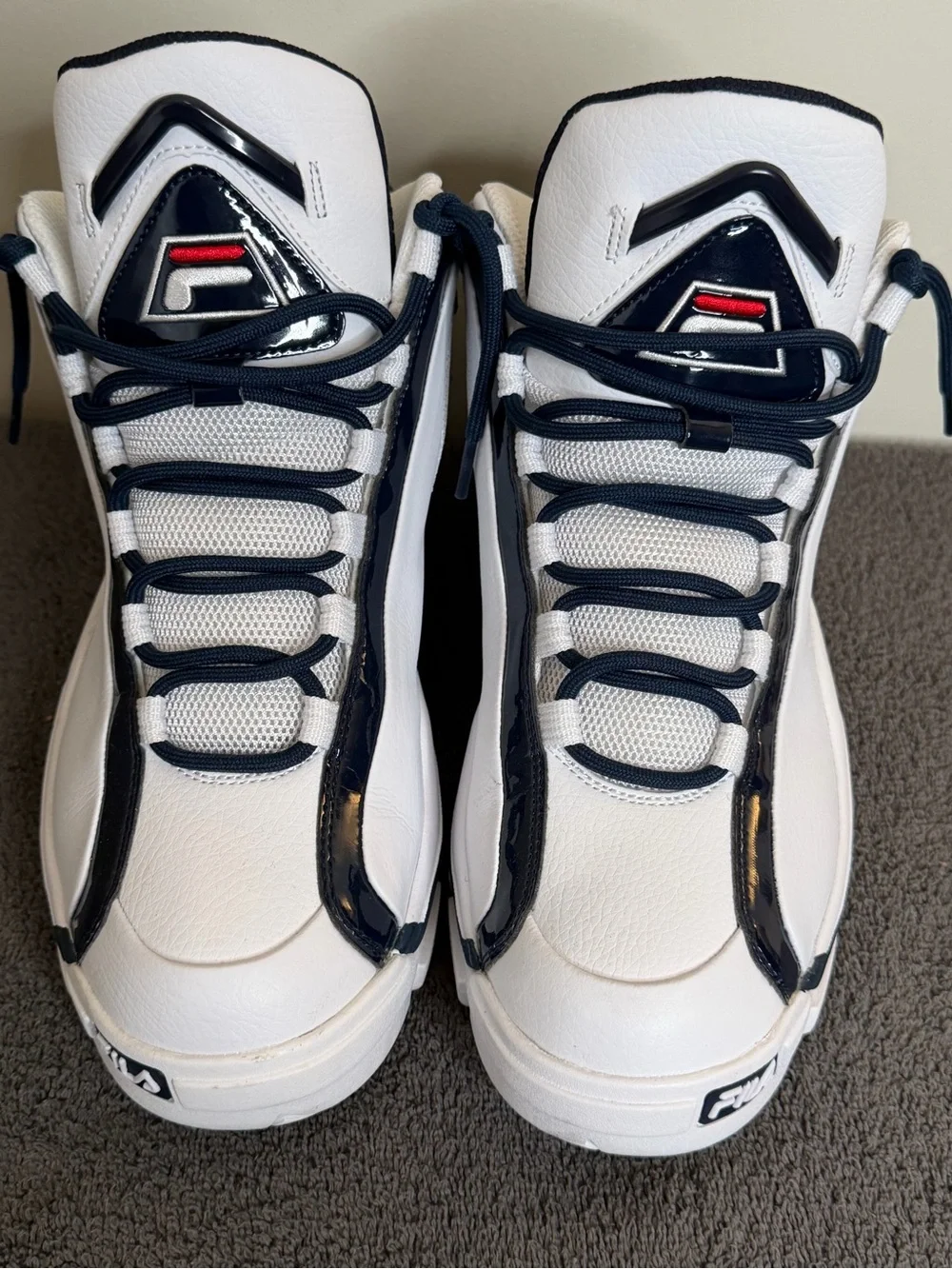 Fila Men’s size 11 Classic Grant Hill 2 basketball style with serious 90’s vibe